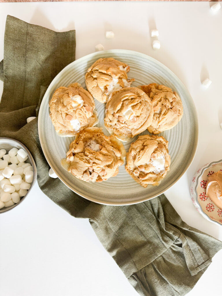 Gooey Fluffernutter Cookies Recipe